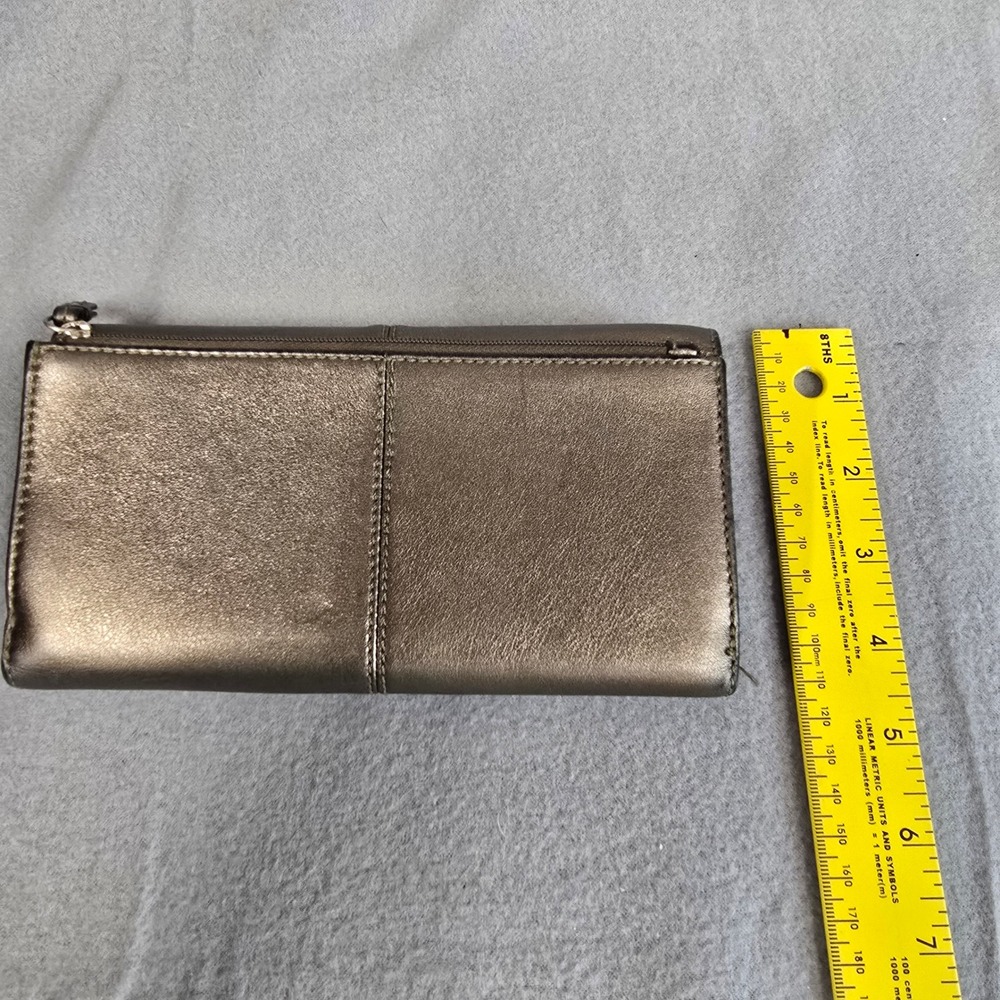 Coach Metallic Bronze Leather Pleated Trifold Wallet Snap Closure 12 Card Slots - Picture 5 of 8
